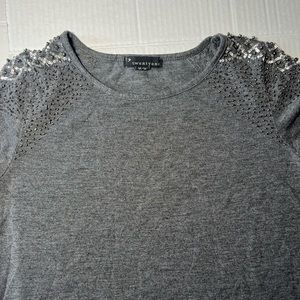 Women’s Top With Detailed Beeding Size Medium